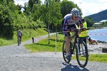 Full fart på den tradisjonsrike Bråttåbjønn søndag ettermiddag.