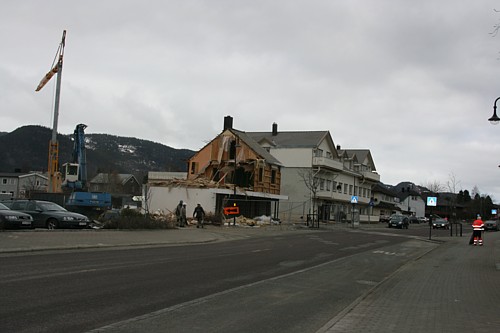 Eriksen Sport ble revet 21. april 2008. Foto: Marit Mjøen