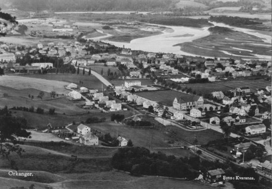 Furuberget_oversikt_mot_Orkanger_ca_1960.jpg